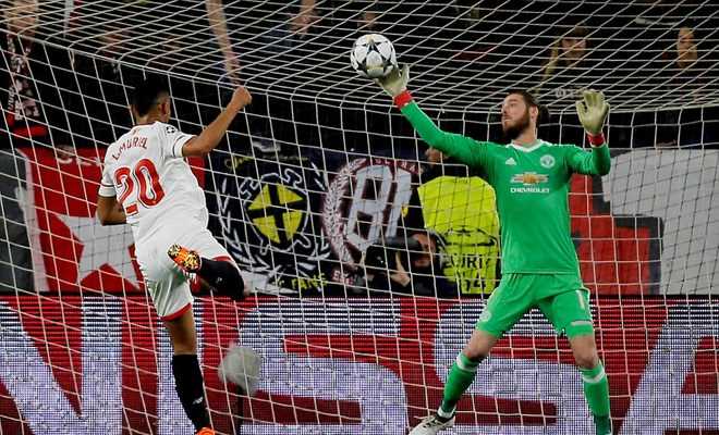Champions League: David de Gea "cứu" M.U, AS Roma thua ngược