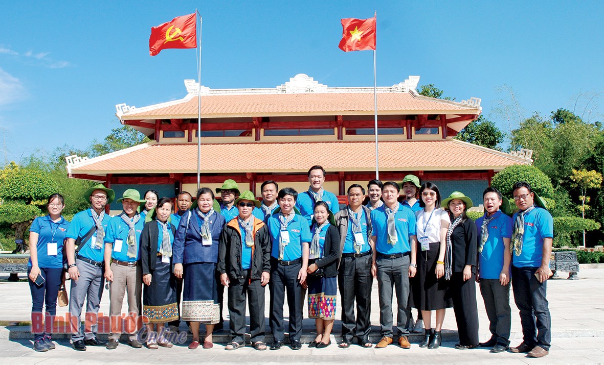 Điểm hẹn của nghĩa tình