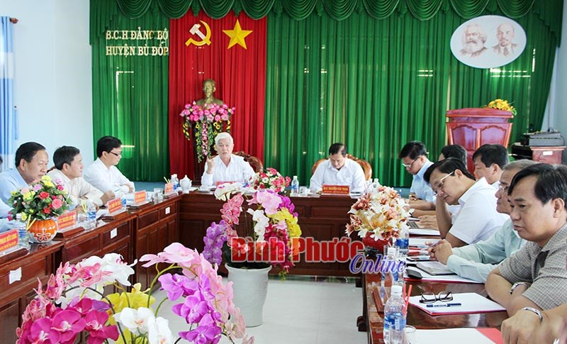 Giải quyết kh&oacute; khăn cho người d&acirc;n bằng h&agrave;nh động cụ thể