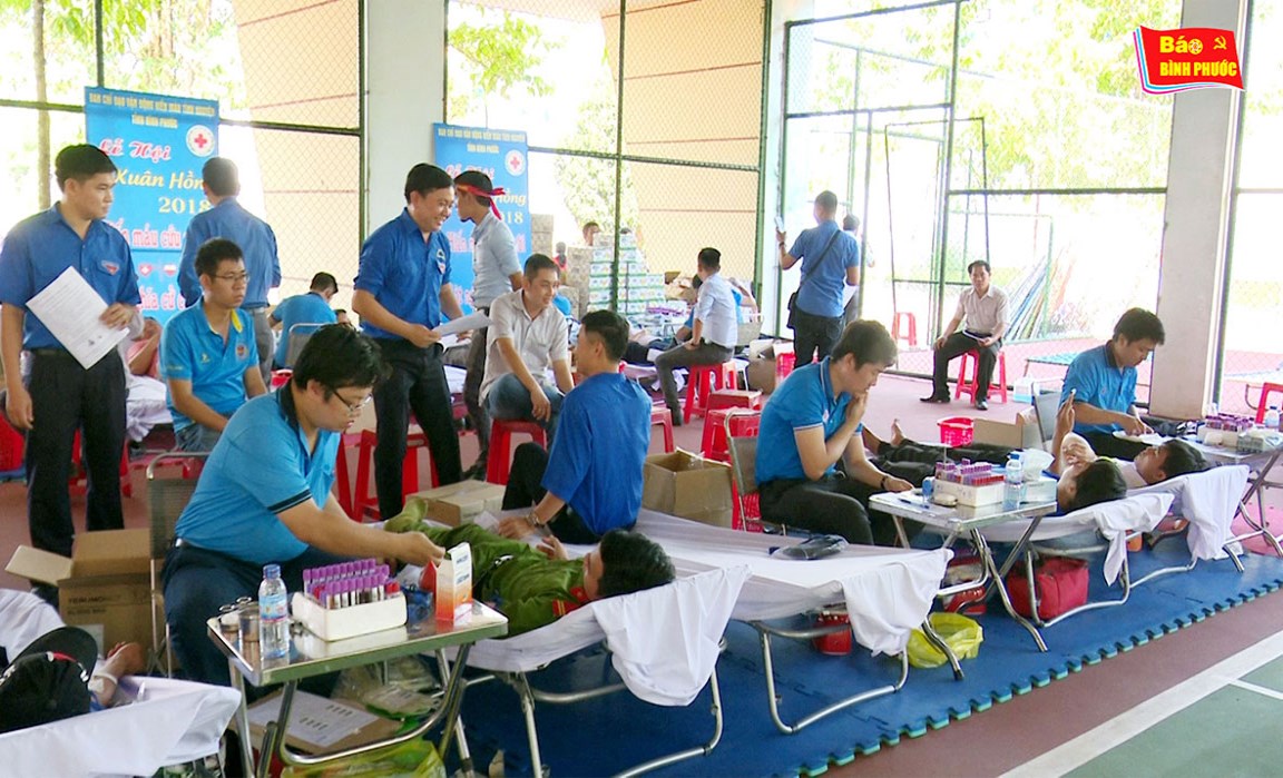 [Video] 411 đơn vị m&aacute;u thu về từ lễ hội xu&acirc;n hồng năm 2018 