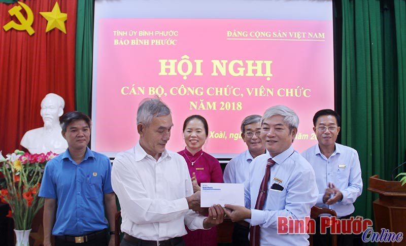 Hội nghị c&aacute;n bộ, c&ocirc;ng chức, vi&ecirc;n chức B&aacute;o B&igrave;nh Phước năm 2018