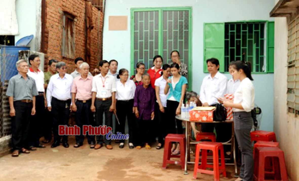 An Lộc: Bàn giao 1 căn nhà chữ thập đỏ