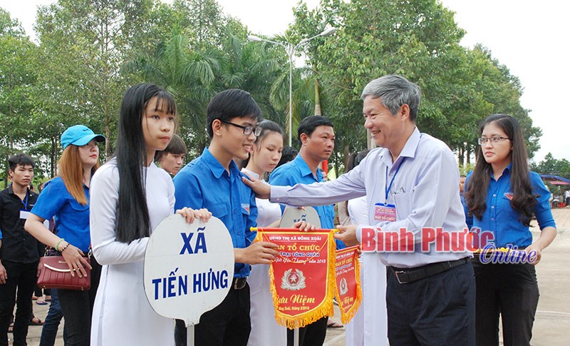 S&ocirc;i nổi hội trại t&ograve;ng qu&acirc;n