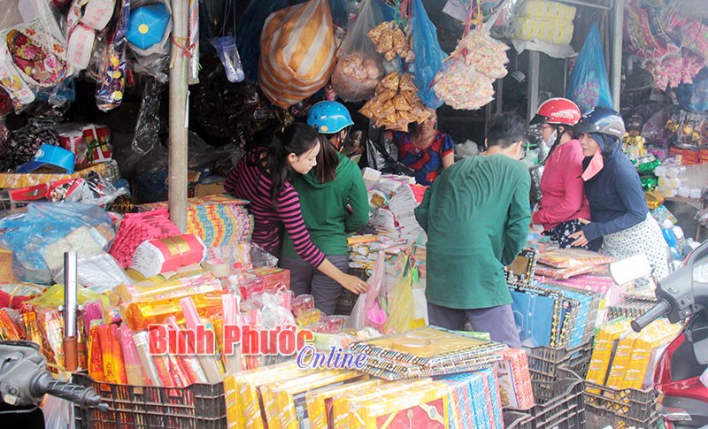 Đốt v&agrave;ng m&atilde; - hủ tục cần loại bỏ