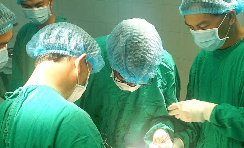 Bệnh viện đa khoa tỉnh phẫu thuật thành công 14 ca thay khớp háng nhân tạo