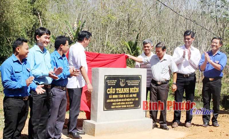 Khánh thành cầu thanh niên xã Minh Tâm đi An Phú