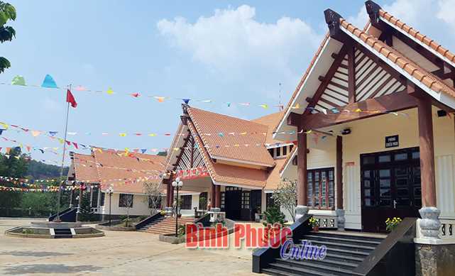 Khu bảo tồn văn hóa dân tộc S’tiêng sóc Bom Bo: Đón gần 400 lượt khách/ngày