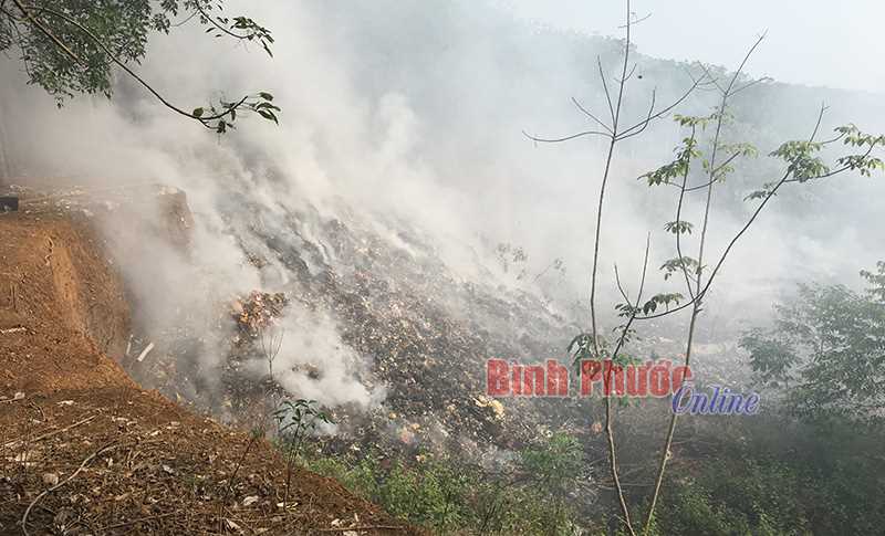 Lại cháy bãi rác Bù Nho