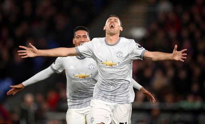 Manchester United ngược dòng hạ Crystal Palace đầy kịch tính