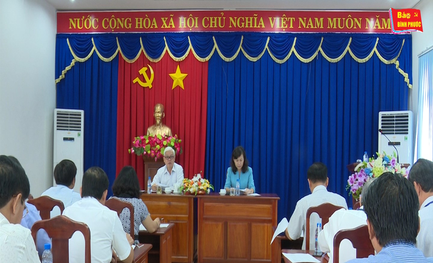 [Video] Người đứng đầu phải ứng dụng c&ocirc;ng nghệ th&ocirc;ng tin để giải quyết c&ocirc;ng việc nhanh hơn