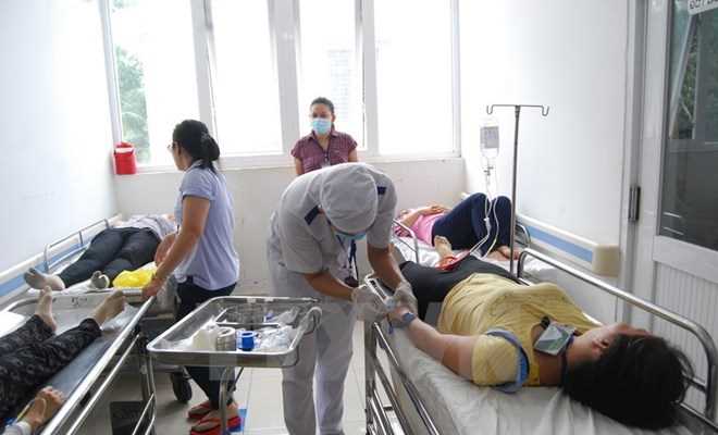 Hàng chục công nhân ở Bình Dương nhập viện nghi ngộ độc thực phẩm