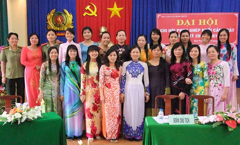 N&acirc;ng cao nhận thức về vai tr&ograve; của phụ nữ trong t&igrave;nh h&igrave;nh mới