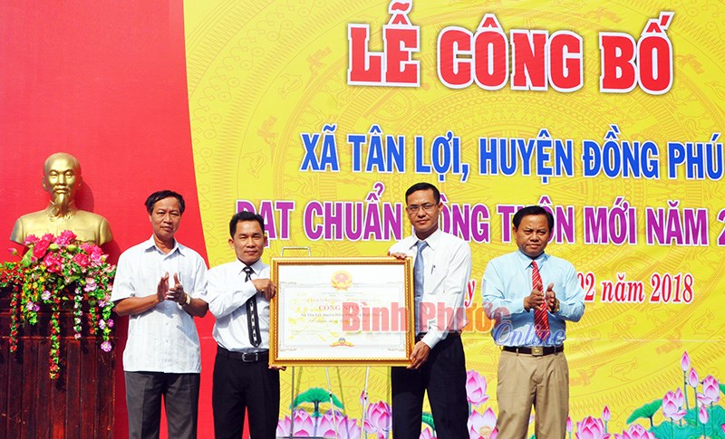 Xã Tân Lợi đạt chuẩn nông thôn mới