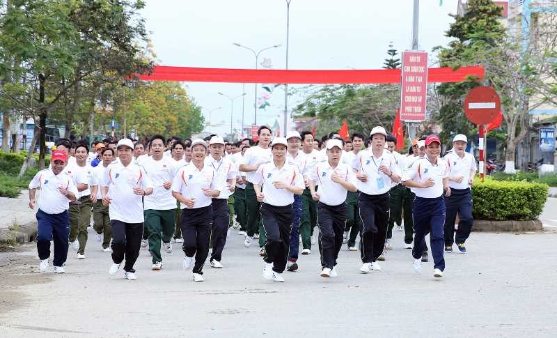 Tổ chức Ngày chạy Olympic vì sức khỏe toàn dân 2018
