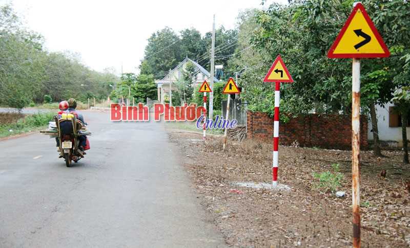 Biển b&aacute;o n&agrave;o đ&uacute;ng?