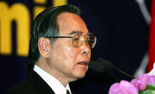 T&oacute;m tắt tiểu sử của nguy&ecirc;n Thủ tướng Ch&iacute;nh phủ Phan Văn Khải