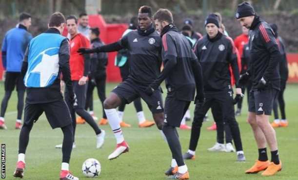 Trận đấu Sevilla-Manchester United: Chờ câu trả lời của M.U