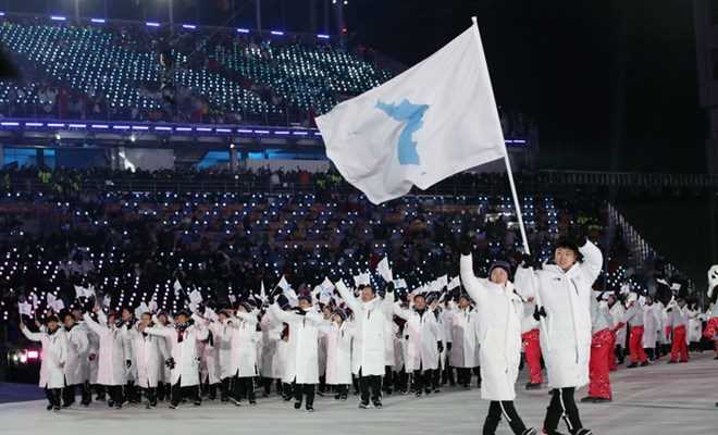 Hai miền Triều Tiên diễu hành chung khai mạc PyeongChang 2018