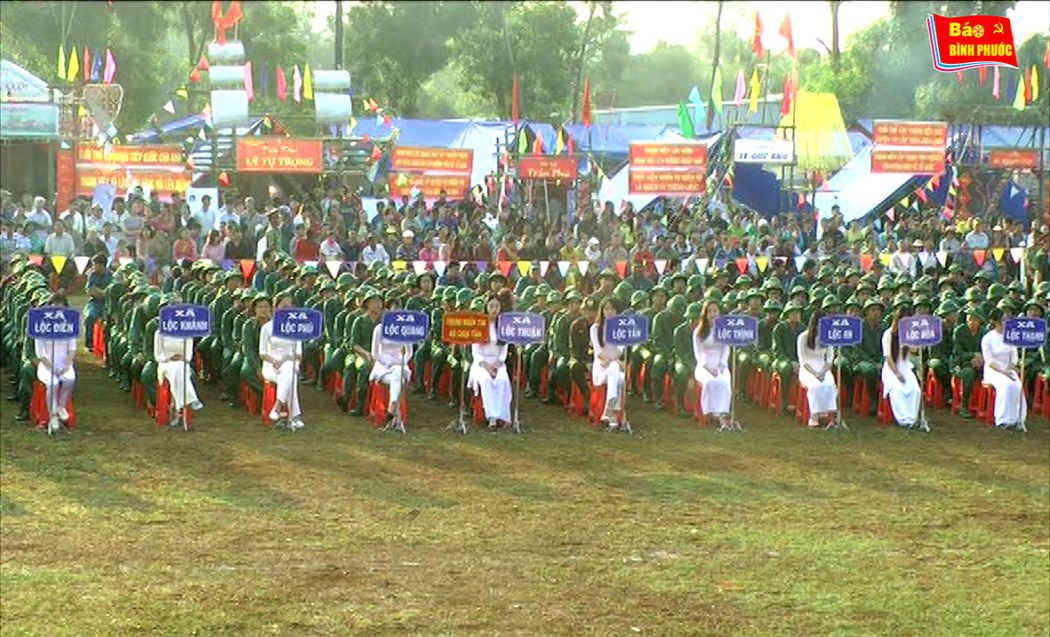 [Video] 1.051 thanh ni&ecirc;n l&ecirc;n đường nhập ngũ