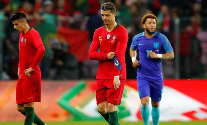 Cristiano Ronaldo 'tịt ngòi,' Bồ Đào Nha thảm bại trước Hà Lan