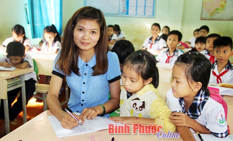 Tài viết chữ đẹp của cô giáo trẻ vùng sâu