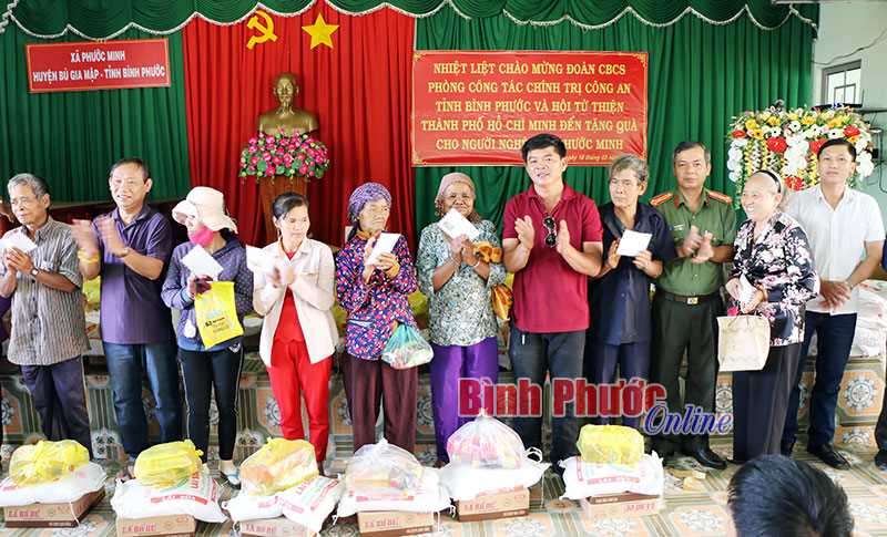 100 phần quà tặng đồng bào nghèo Đa Kia và Phước Minh