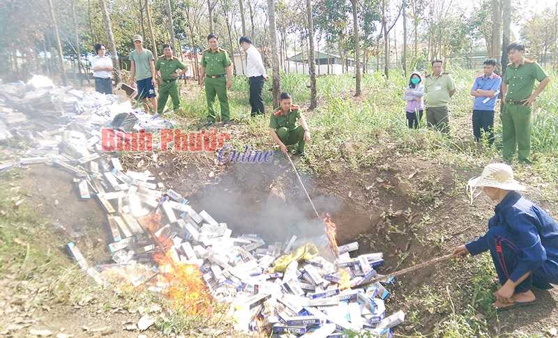 Tiêu hủy 35.520 gói thuốc lá nhập lậu