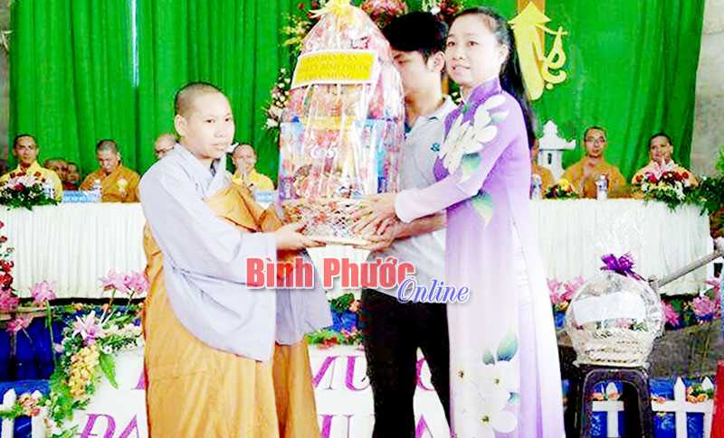 Đồng b&agrave;o c&aacute;c t&ocirc;n gi&aacute;o t&iacute;ch cực tham gia phong tr&agrave;o thi đua y&ecirc;u nước