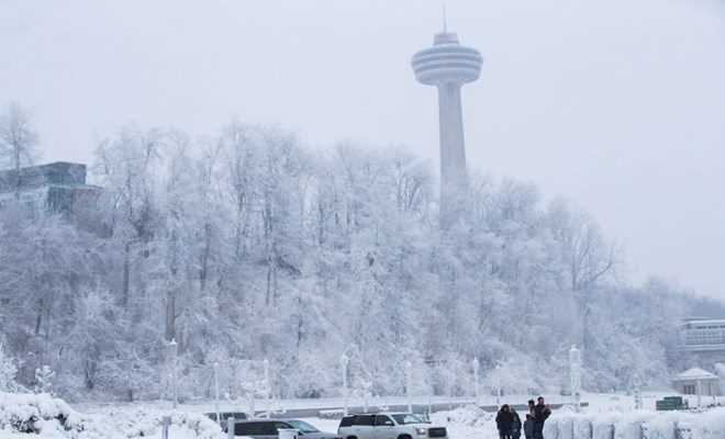 Canada hủy nhiều hoạt động đón năm mới ngoài trời do giá lạnh