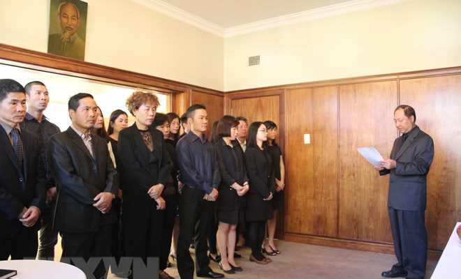 Lễ viếng nguy&ecirc;n Thủ tướng Phan Văn Khải tại một số nước