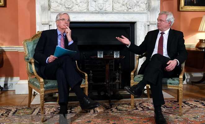 Ch&iacute;nh giới Anh đo&agrave;n kết l&ecirc;n tiếng phản đối y&ecirc;u cầu Brexit của EU