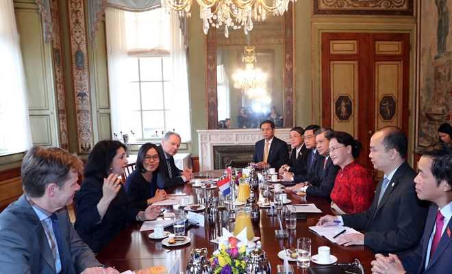 Chủ tịch Quốc hội Nguyễn Thị Kim Ng&acirc;n thăm Viện Deltares tại H&agrave; Lan