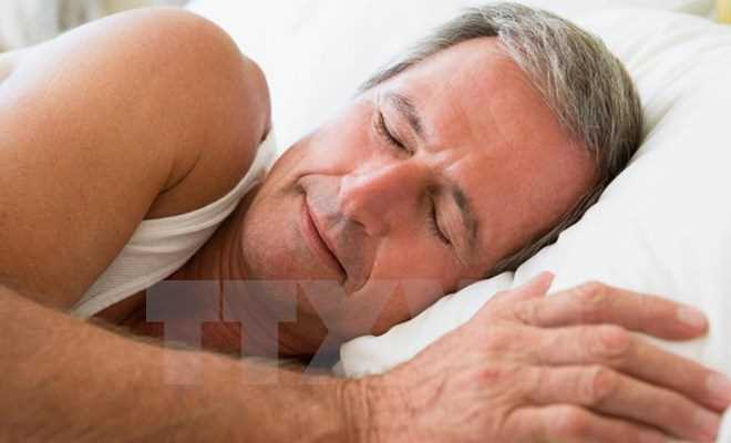 Ngủ không đủ giấc có thể dẫn tới những suy nghĩ tiêu cực