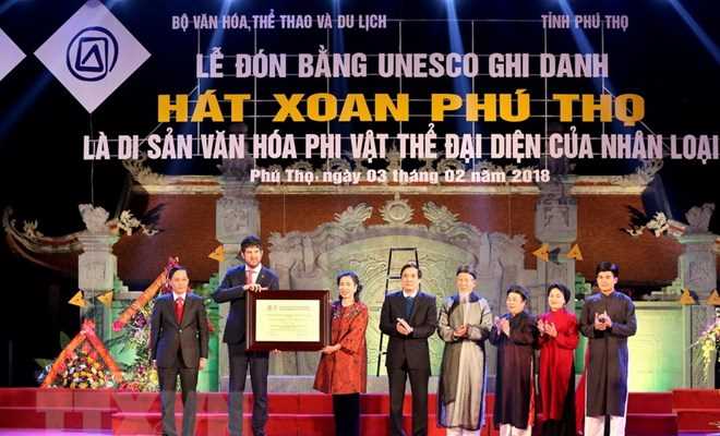 Đ&oacute;n bằng c&ocirc;ng nhận h&aacute;t Xoan l&agrave; di sản văn h&oacute;a đại diện của nh&acirc;n loại