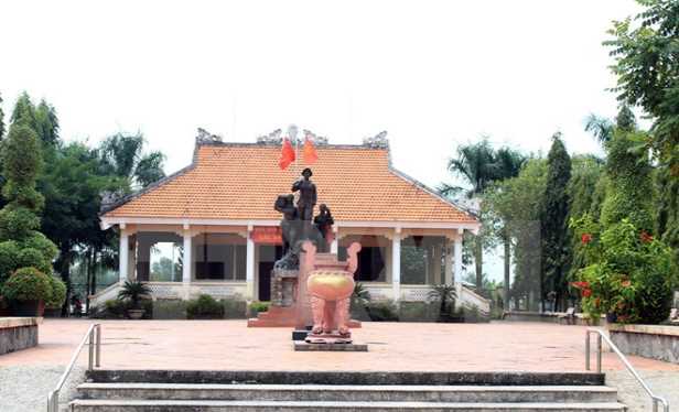 Tổng tiến c&ocirc;ng Xu&acirc;n 1968: Chuyện về những c&ocirc; g&aacute;i S&agrave;i G&ograve;n đi tải đạn