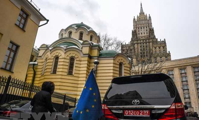 Phản ứng của Nga, Anh về việc trục xuất các nhà ngoại giao Nga