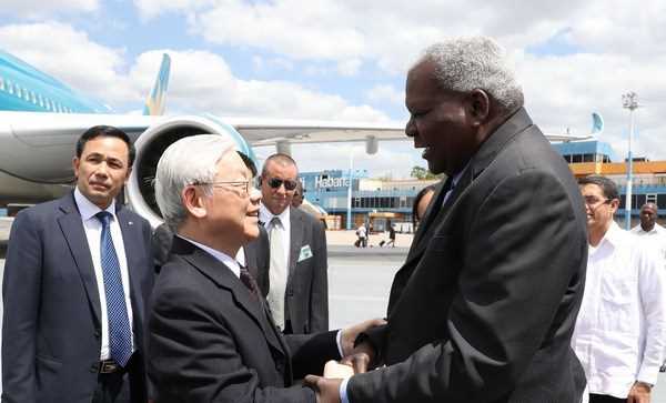 Tổng B&iacute; thư Nguyễn Ph&uacute; Trọng bắt đầu thăm cấp Nh&agrave; nước Cộng h&ograve;a Cuba