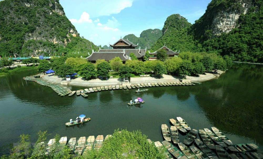 Tràng An - nơi hội tụ vẻ đẹp hài hòa của trời đất, núi sông