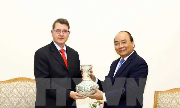 Thủ tướng Nguyễn Xu&acirc;n Ph&uacute;c tiếp t&acirc;n Đại sứ &Aacute;o tại Việt Nam