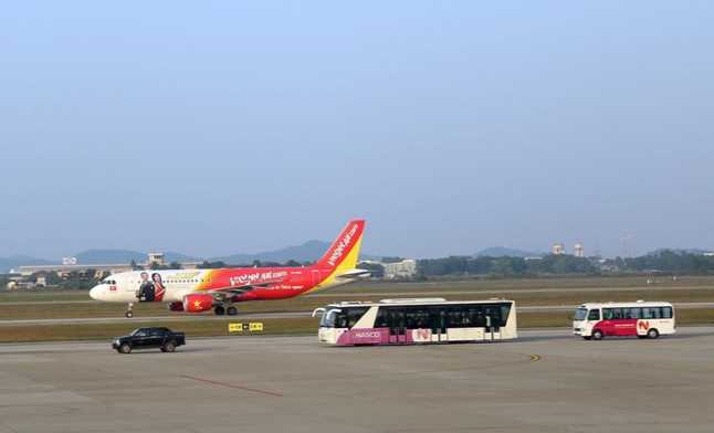 Vietjet Air hoãn, hủy nhiều chuyến bay do ảnh hưởng thời tiết xấu