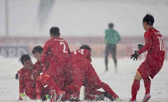 Tổng thống Uzbekistan đánh giá cao các cầu thủ U23 Việt Nam