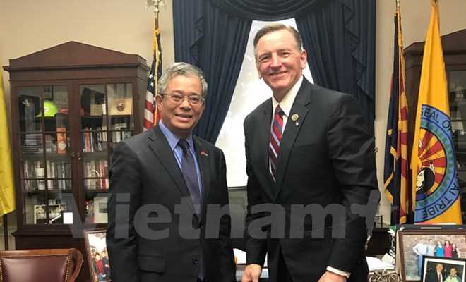 Việt Nam - Hoa Kỳ tăng cường hợp t&aacute;c về năng lượng, quốc ph&ograve;ng