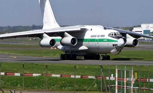 Rơi máy bay quân sự chở hơn 100 quân nhân tại Algeria