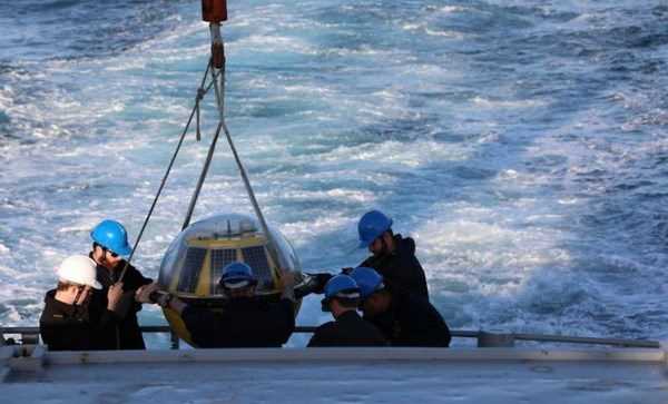 Phát hiện sóng "quái vật" cao bằng tòa nhà 8 tầng tại Nam bán cầu