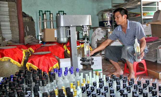 UBND cấp huyện được thu phí thẩm định điều kiện kinh doanh rượu