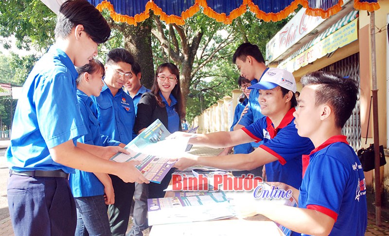 Ra quân tiếp sức mùa thi và chiến dịch hè tình nguyện