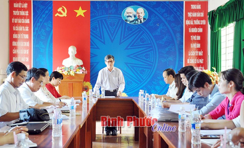 Ban Ph&aacute;p chế HĐND tỉnh gi&aacute;m s&aacute;t tại x&atilde; T&acirc;n Phước