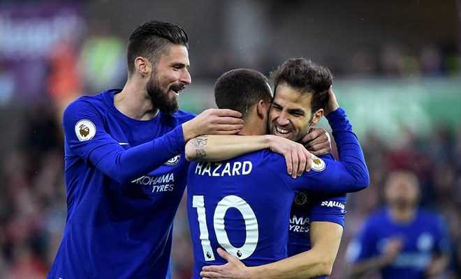 Cesc Fabregas "nổ súng," Chelsea áp sát tốp 4 Premier League