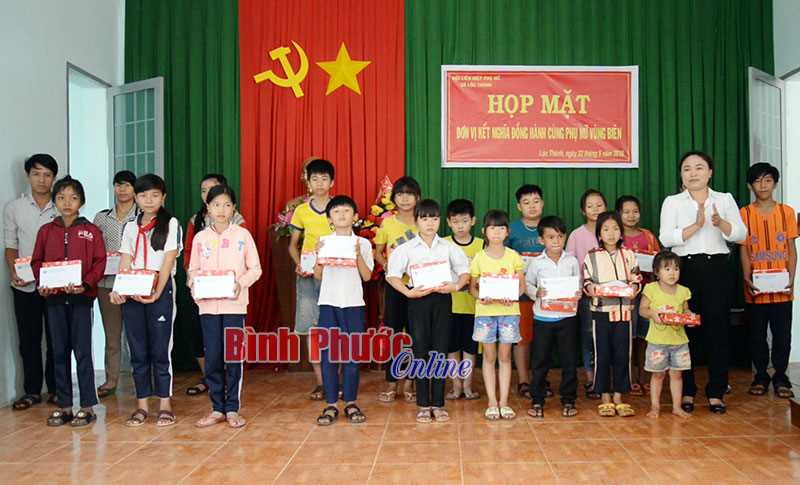  “Đồng hành với phụ nữ vùng biên”