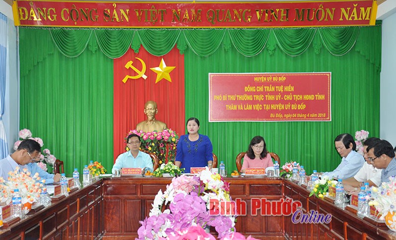 B&ugrave; Đốp cần tập trung x&acirc;y dựng đường bi&ecirc;n giới h&ograve;a b&igrave;nh, ổn định